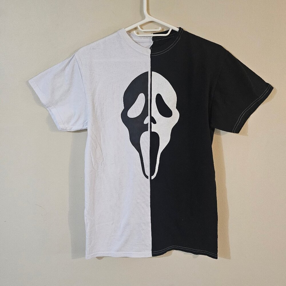 Ghost Face Unisex Black & White Spilt T-Shirt - Size S
